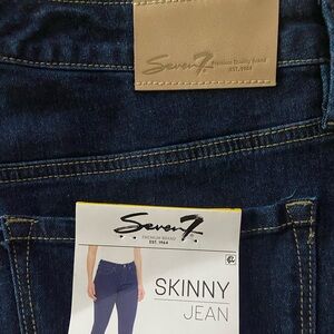 NWT Seven jeans, size 8